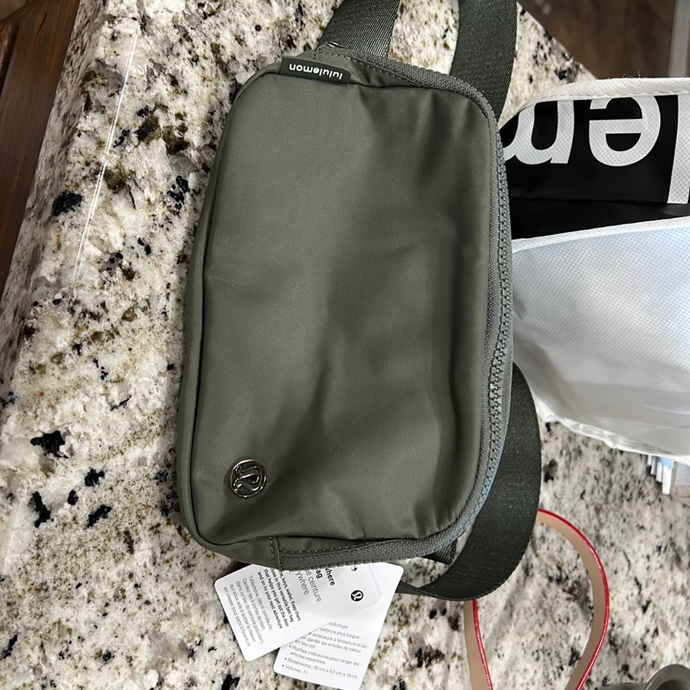 Everywhere belt bag! Brand new with tags! Beautiful Sage green.